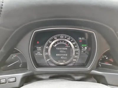 Lexus LS 2021, 97000 км, за 396000 CNY - фото 9