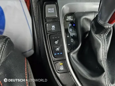 Hyundai Veloster 2019, 96978 км, за 9500000 KRW - фото 17