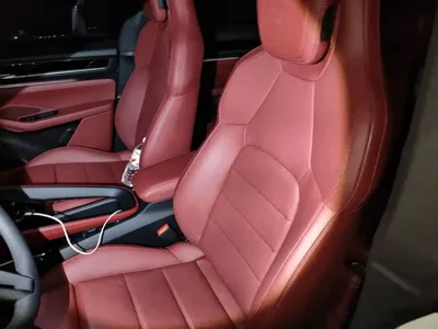 Porsche Macan EV 2026, 4200 км, за 434000 CNY - фото 8