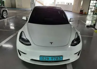 Tesla Model 3 · 2022 год
