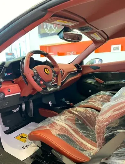 Ferrari 488 2020, 700 км, за 999990000 KRW - фото 7