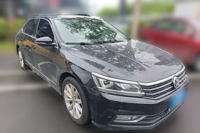 Volkswagen Passat 2017, 87100 км, за 73058.53 CNY