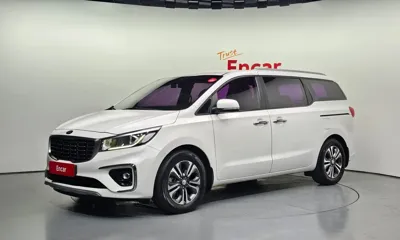 Kia Canival · 2019 год