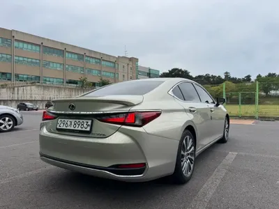 Lexus ES 2020, 142000 км, за 32000000 KRW