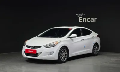 Hyundai Avante · 2013 год