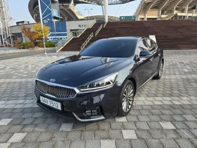 Kia K7 · 2017 год