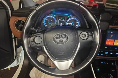 Toyota Corolla Hybrid E+ 2019, 47800 км, за 63302.57 CNY - фото 7