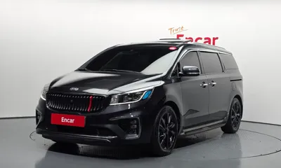 Kia Canival · 2019 год