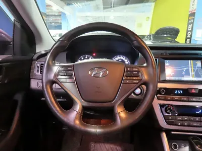 Hyundai Sonata 2015, 118062 км, за 6000000 KRW - фото 10