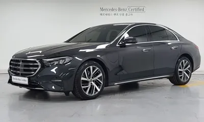 Mercedes-Benz E-Class · 2024 год
