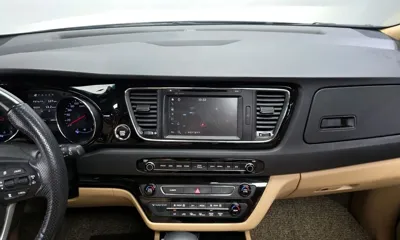 Kia Canival 2017, 185119 км, за 9900000 KRW - фото 13