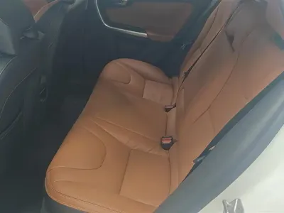 Volvo V60 2015, 40500 км, за 61100 CNY - фото 11