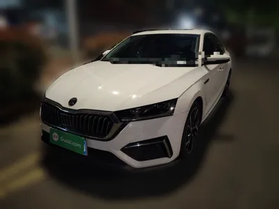 Skoda Octavia 2022, 80000 км, за 93264.79 CNY - фото 1