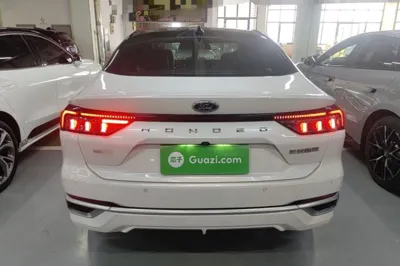 Ford Mondeo 2022, 59500 км, за 115527.87 CNY