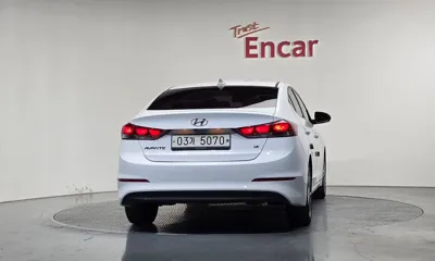 Hyundai Avante 2018, 99969 км, за 9800000 KRW - фото 4