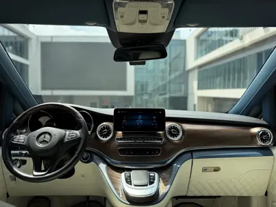 Mercedes-Benz V-Class 2022, 109000 км, за 298000 CNY - фото 8
