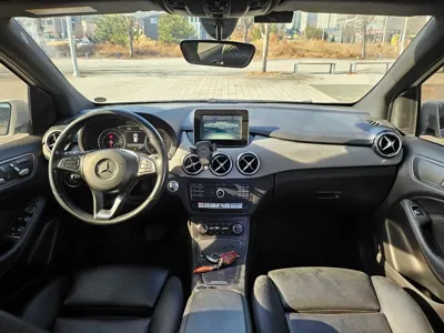 Mercedes-Benz B-Class 2017, 195525 км, за 7900000 KRW - фото 14