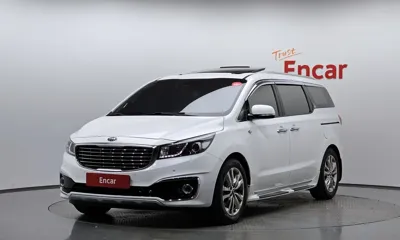 Kia Canival · 2015 год