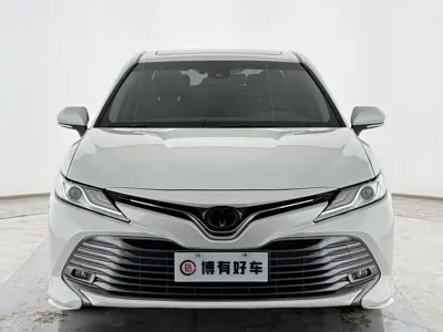 Toyota Camry 2021, 75000 км, за 102800 CNY