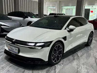 Zeekr 007 · 2024 год