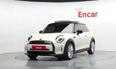 MINI Cooper · 2022 год