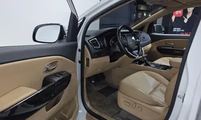 Kia Canival 2019, 92764 км, за 13700000 KRW - фото 10