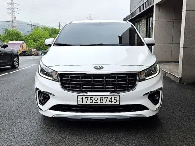 Kia Canival 2019, 144321 км, за 12400000 KRW