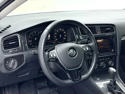 Volkswagen Golf 2019, 30000 км, за 61400 CNY - фото 5