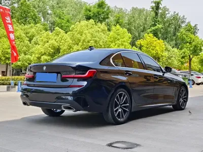 BMW 3 Series 2021, 59000 км, за 119800 CNY - фото 4