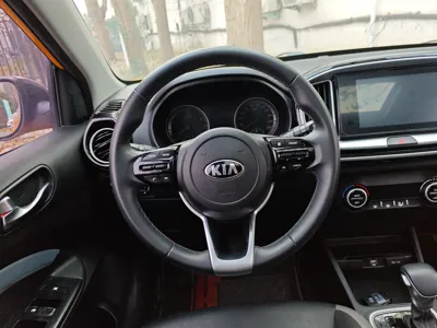 Kia Stonic 2021, 24700 км, за 66015.93 CNY - фото 10
