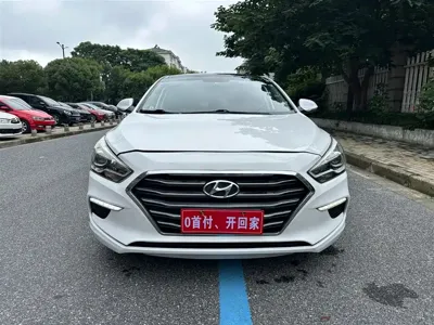Hyundai Mistra 2018, 60000 км, за 35800 CNY