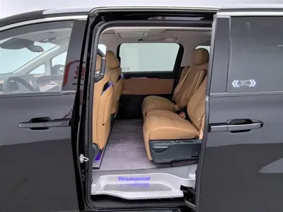 GAC Motor 传祺E8 PHEV 2024, 36500 км, за 134800 CNY - фото 15