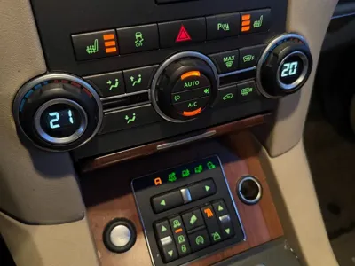 Land Rover Discovery 2016, 235111 км, за 11900000 KRW - фото 17