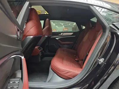 Audi A7L 2023, 32000 км, за 262800 CNY - фото 8