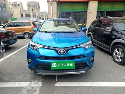 Toyota RAV4 2018, 37500 км, за 71200 CNY