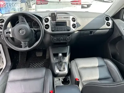 Volkswagen Tiguan 2017, 85000 км, за 43600 CNY - фото 4