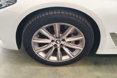 BMW 5 Series 2018, 173900 км, за 127298.77 CNY - фото 10