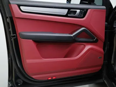 Porsche Cayenne 2022, 16250 км, за 100000000 KRW - фото 6