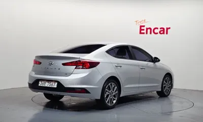 Hyundai Avante 2019, 39813 км, за 10600000 KRW