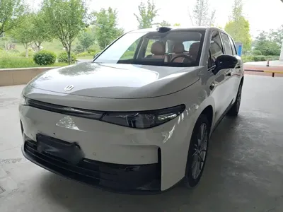 Leapmotor Leapmotor C10 · 2025 год