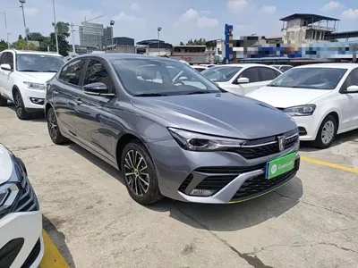 Roewe i5 2022, 8500 км, за 30099 CNY