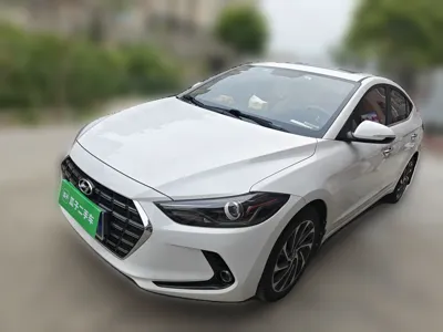 Hyundai Elantra (6th Generation 2019, 29900 км, за 56485.27 CNY - фото 1
