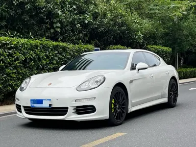 Porsche Panamera · 2013 год
