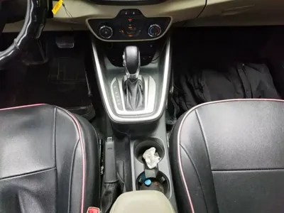 Ford Escort 2018, 103699 км, за 20800 CNY - фото 10