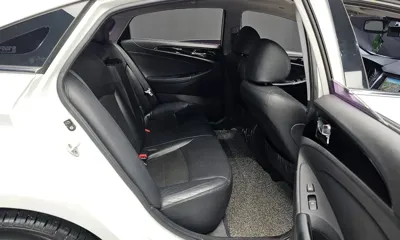 Hyundai Sonata 2011, 153753 км, за 3990000 KRW - фото 11