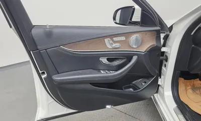 Mercedes-Benz E-Class 2018, 100858 км, за 24200000 KRW - фото 24