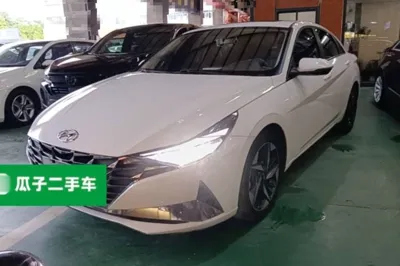 Hyundai Elantra · 2022 год