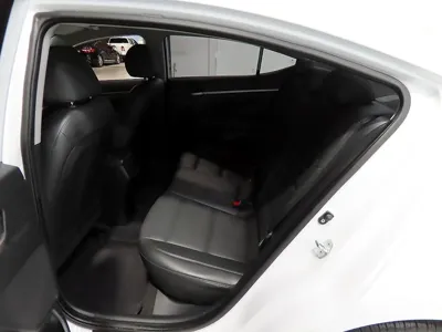 Hyundai Avante 2018, 77281 км, за 11200000 KRW - фото 7