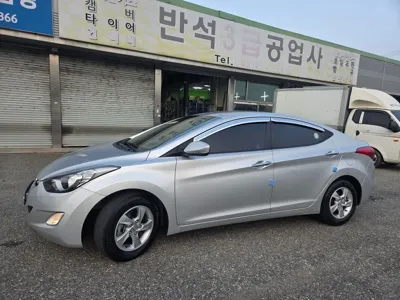 Hyundai Avante 2014, 69000 км, за 4990000 KRW
