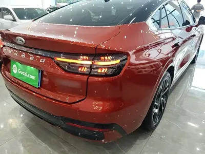 Ford Mondeo 2025, 2300 км, за 126600 CNY - фото 8